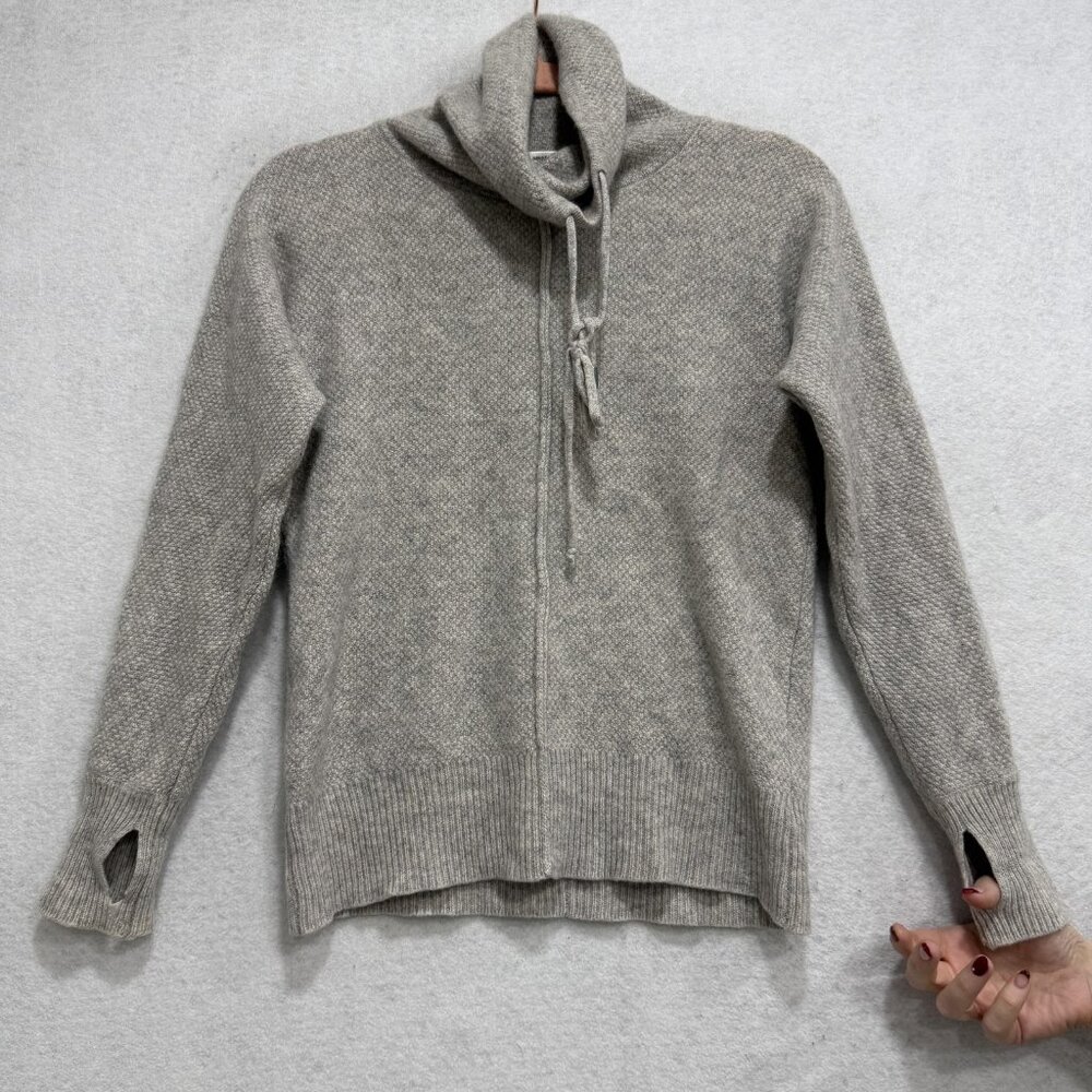 Max Studio Cashmere Sweater Womens Medium Gray Cowl Neck Thumbhole Pullover - Picture 3 of 8